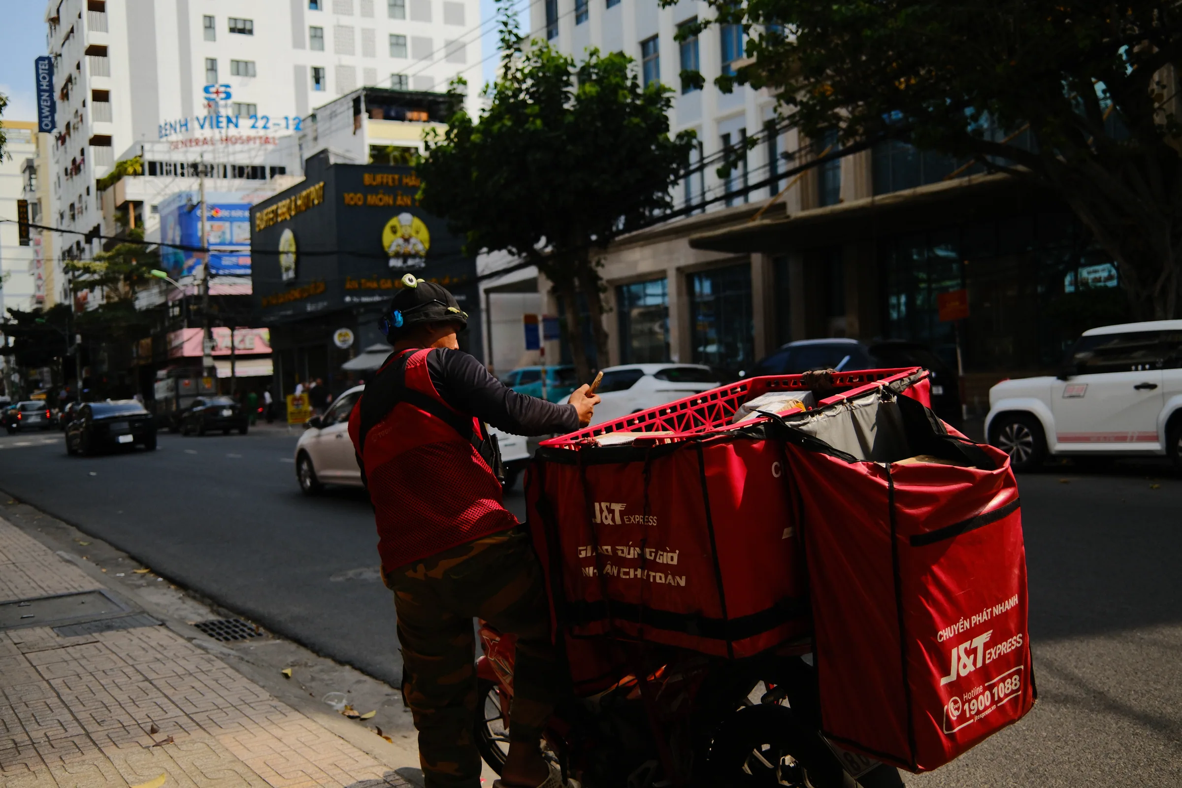 Vietnam travel photograph by Artem Shutkin, Nha Trang, April 2026